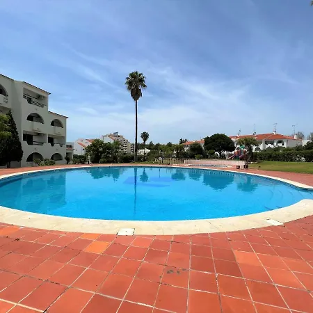 Twins 1 With Pool By Homing