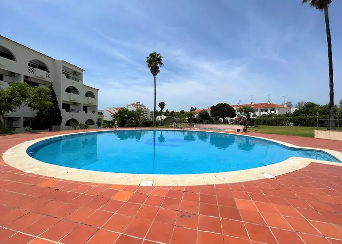 Twins 1 With Pool By Homing