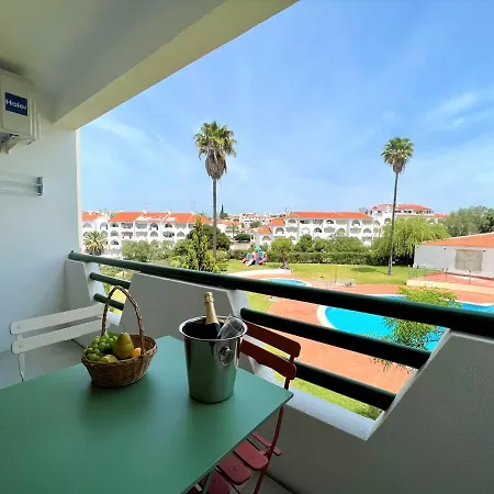 Apartment Twins 1 With Pool By Homing Albufeira