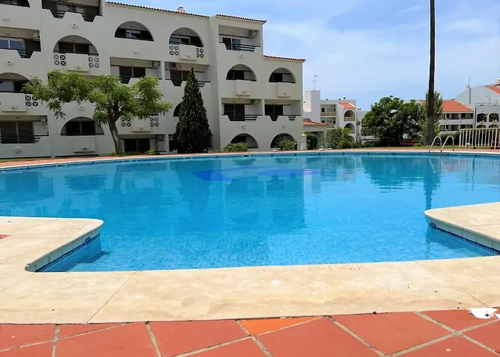 Twins 1 With Pool By Homing *